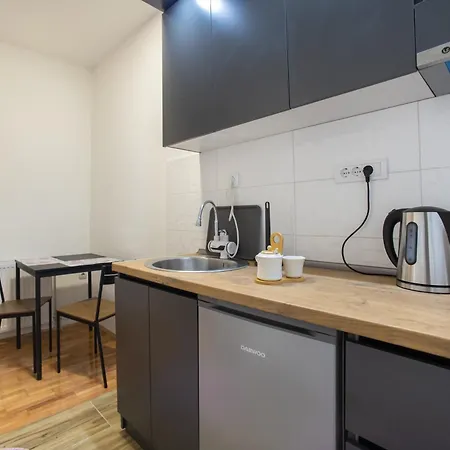V & V 2 Apartment *