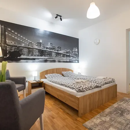 V & V 2 Apartment *